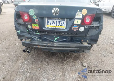 2010 Volkswagen Jetta Limited Edition from USA, damaged, VIN 3VWRZ7AJ1AM120429